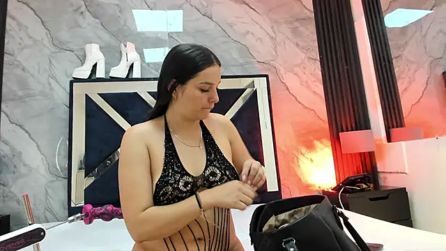 VioletRose as online show from 10, 5, 2026