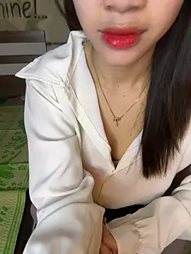 Snapshot of TiNa_04 chatting on 6, 3, 2026 TiNa 04 online show from 6, 3, 2026