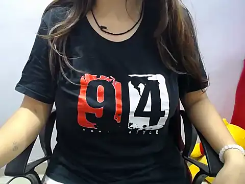 Snapshot of sweetpihu chatting on 27, 4, 2026 sweetpihu online show from 27, 4, 2026
