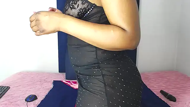 Pinkdollyg online show from 27, 4, 2026