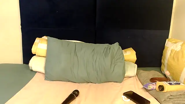 Snapshot of Sexy-Momo chatting on 20, 10, 2025 Sexy-Momo online show from 20, 10, 2025