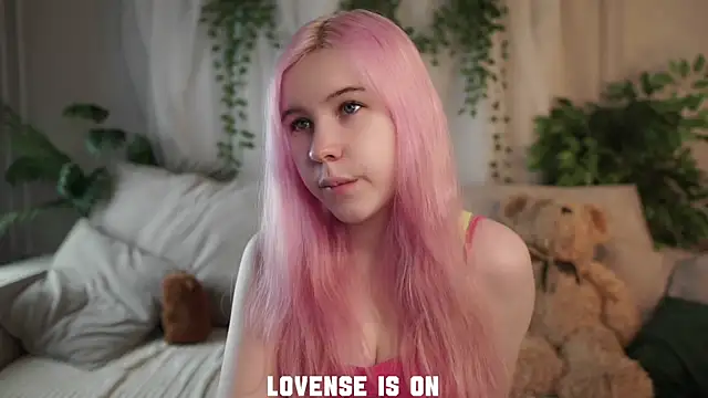 ElizSpieth online show from 1, 12, 2025