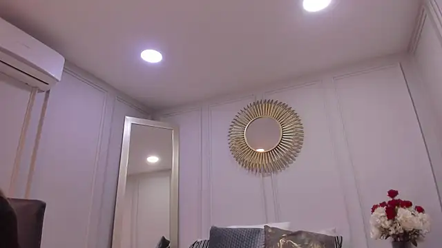 CharlotteBrownn  online show from 17, 2, 2026