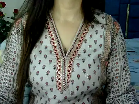Rumi cute online show from 11, 5, 2026