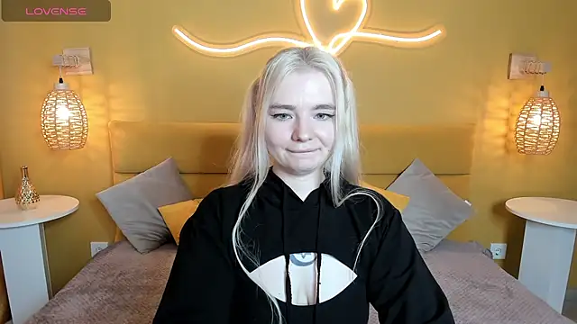 RuthBryant online show from 14, 9, 2025