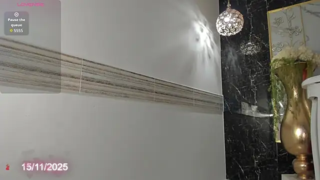 Sophi Johnson online show from 16, 11, 2025