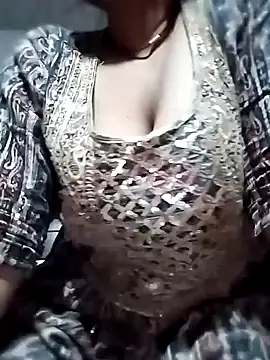 Snapshot of rani8008 chatting on 1, 2, 2026 rani8008 online show from 1, 2, 2026