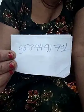 Snapshot of rani8008 chatting on 4, 4, 2026 rani8008 online show from 4, 4, 2026