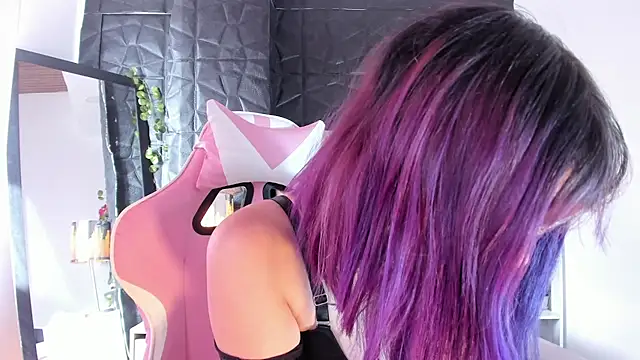 Snapshot of rihonna_hs8 chatting on 3, 3, 2026 rihonna hs8 online show from 3, 3, 2026