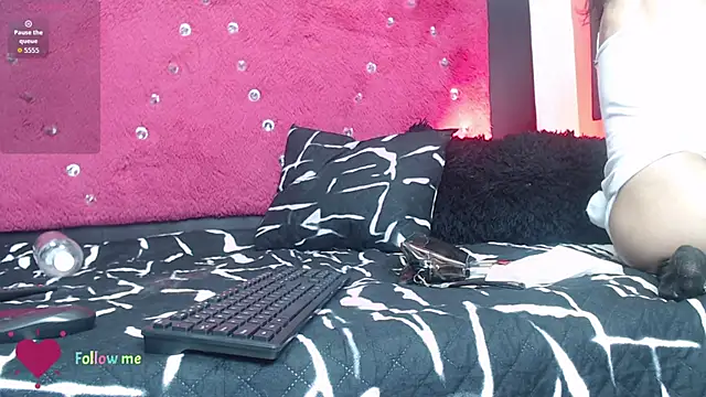 Snapshot of Engeelll chatting on 17, 10, 2025 Engeelll online show from 17, 10, 2025
