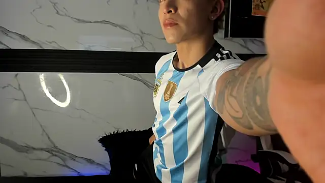 Snapshot of Saimonvela chatting on 27, 11, 2025 Saimonvela online show from 27, 11, 2025