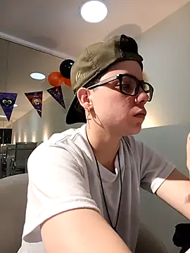 SpencerMontgomery online show from 28, 10, 2025