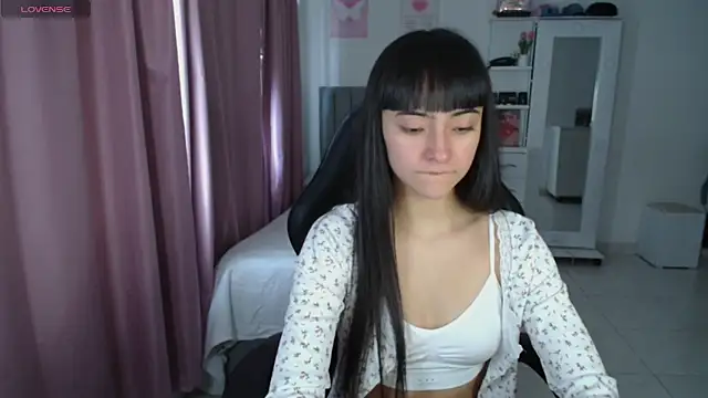 Snapshot of violetta_blackk chatting on 19, 5, 2026 violetta blackk online show from 19, 5, 2026