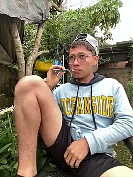 Snapshot of elfernh chatting on 15, 2, 2026 elfernh online show from 15, 2, 2026