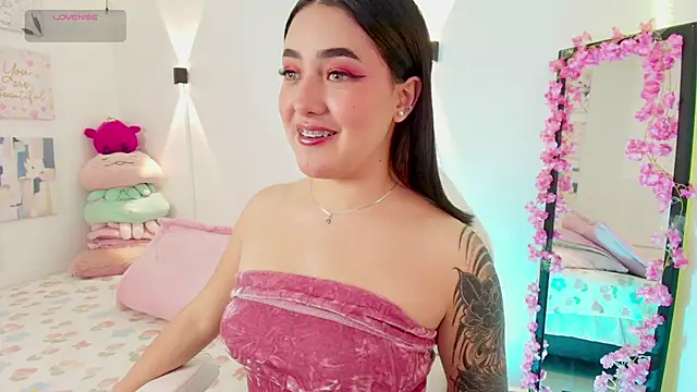 justonecute online show from 23, 9, 2025