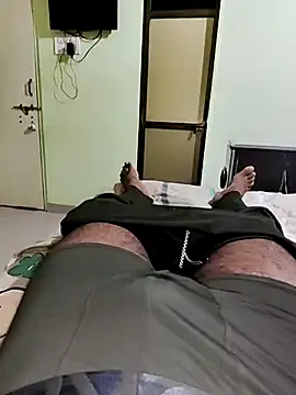 Snapshot of Kartik200798 chatting on 7, 10, 2025 Kartik200798 online show from 7, 10, 2025