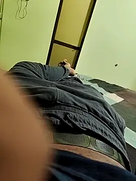 Snapshot of Kartik200798 chatting on 15, 10, 2025 Kartik200798 online show from 15, 10, 2025