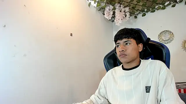 Snapshot of sebas_boys577 chatting on 20, 10, 2025 sebas boys577 online show from 20, 10, 2025