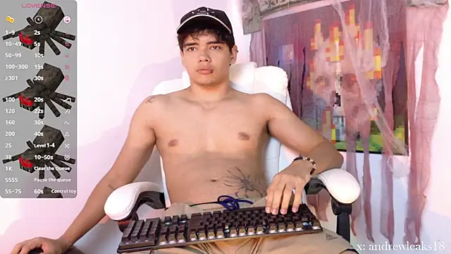 Snapshot of an_drew18 chatting on 31, 10, 2025 an drew18 online show from 31, 10, 2025