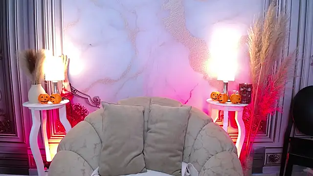 MilkyLally online show from 28, 10, 2025