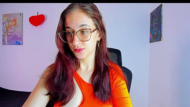 Snapshot of Laura_Ivy chatting on 26, 6, 2026 Laura Ivy online show from 26, 6, 2026