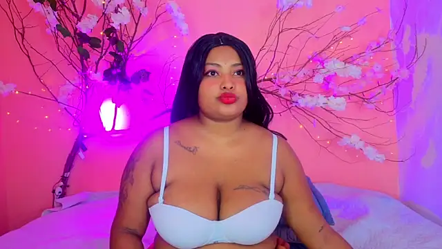 Snapshot of Cristal_hott1 chatting on 10, 2, 2026 Cristal hott1 online show from 10, 2, 2026