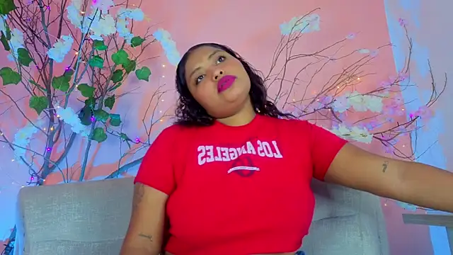 Snapshot of Cristal_hott1 chatting on 19, 2, 2026 Cristal hott1 online show from 19, 2, 2026