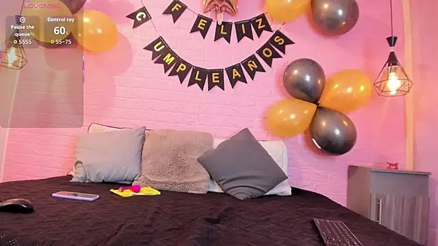 MayteLiu  online show from 26, 9, 2025