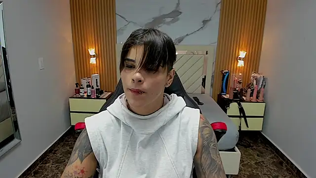 KAROLLJONES1 online show from 5, 11, 2025