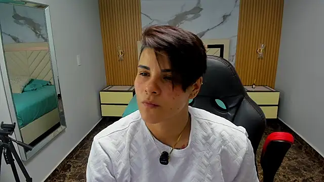 Snapshot of KAROLLJONES1 chatting on 7, 3, 2026 KAROLLJONES1 online show from 7, 3, 2026