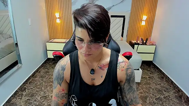 Snapshot of KAROLLJONES1 chatting on 18, 3, 2026 KAROLLJONES1 online show from 18, 3, 2026