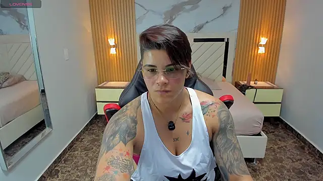 Snapshot of KAROLLJONES1 chatting on 19, 3, 2026 KAROLLJONES1 online show from 19, 3, 2026