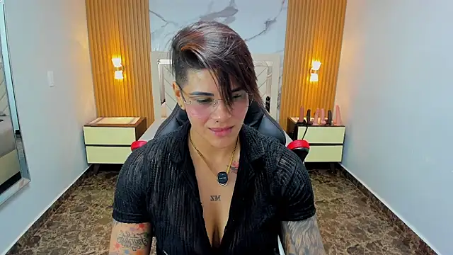 Snapshot of KAROLLJONES1 chatting on 20, 3, 2026 KAROLLJONES1 online show from 20, 3, 2026