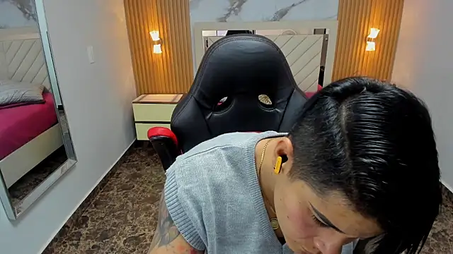 Snapshot of KAROLLJONES1 chatting on 25, 3, 2026 KAROLLJONES1 online show from 25, 3, 2026