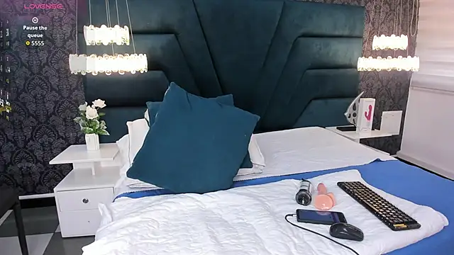 lexiluxuri online show from 30, 9, 2025