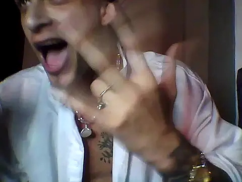 Snapshot of crisrummer chatting on 10, 9, 2025 crisrummer online show from 10, 9, 2025