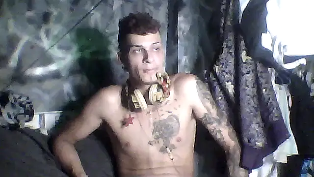 Snapshot of crisrummer chatting on 6, 10, 2025 crisrummer online show from 6, 10, 2025