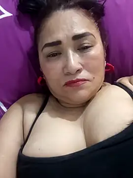 Snapshot of linda_luna29 chatting on 21, 9, 2025 linda luna29 online show from 21, 9, 2025