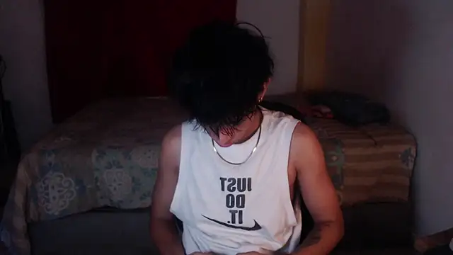 Snapshot of sung_yol chatting on 16, 11, 2025 sung yol online show from 16, 11, 2025