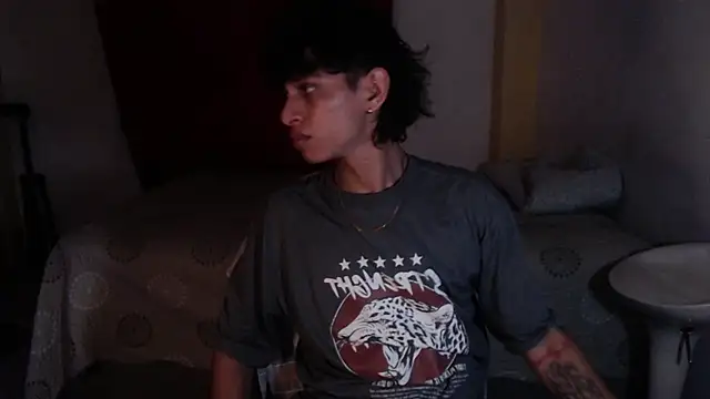 Snapshot of sung_yol chatting on 20, 11, 2025 sung yol online show from 20, 11, 2025