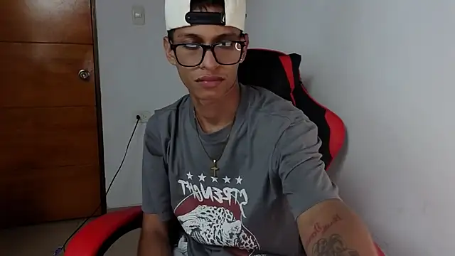 Snapshot of sung_yol chatting on 4, 3, 2026 sung yol online show from 4, 3, 2026