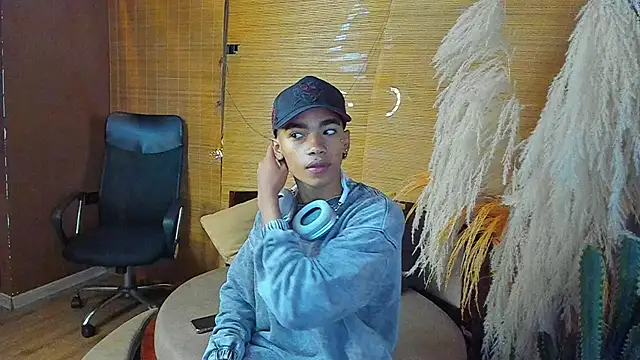 AlanCutee online show from 27, 11, 2025