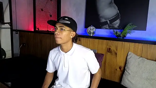 AlanCutee online show from 15, 3, 2026