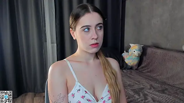 Snapshot of teasememore chatting on 9, 11, 2025 teasememore online show from 9, 11, 2025