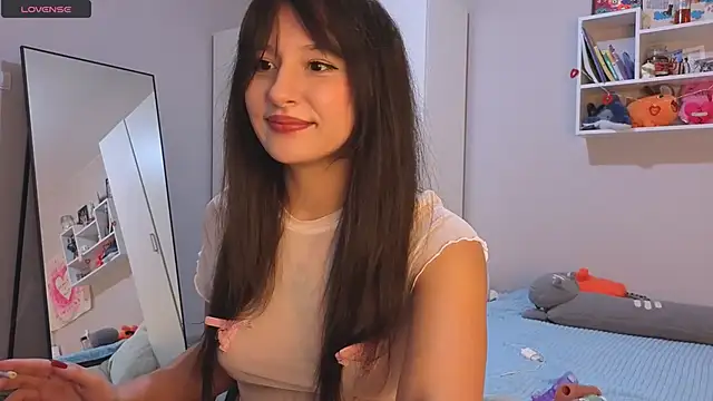 Snapshot of mzemta_lisa chatting on 22, 10, 2025 mzemta lisa online show from 22, 10, 2025