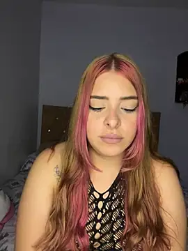 Snapshot of Nahomy_cm chatting on 1, 8, 2026 Nahomy cm online show from 1, 8, 2026