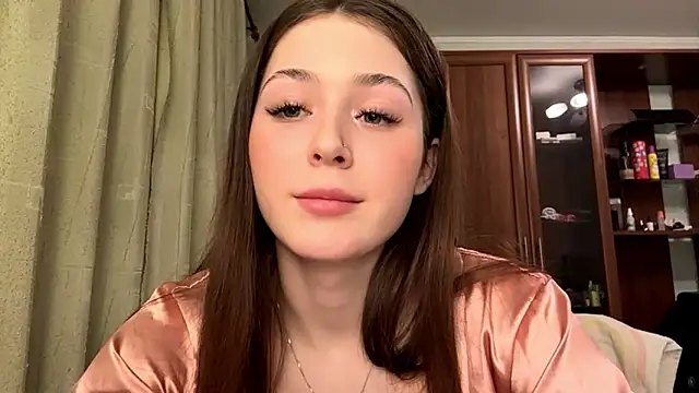 Snapshot of Adel_strongwoman chatting on 27, 3, 2026 Adel strongwoman online show from 27, 3, 2026