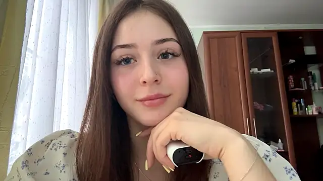 Snapshot of Adel_strongwoman chatting on 27, 4, 2026 Adel strongwoman online show from 27, 4, 2026