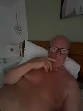 Snapshot of philefc chatting on 27, 11, 2025 philefc online show from 27, 11, 2025