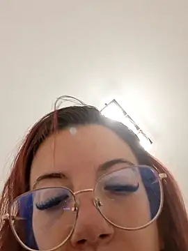 Anayssa  online show from 22, 9, 2025